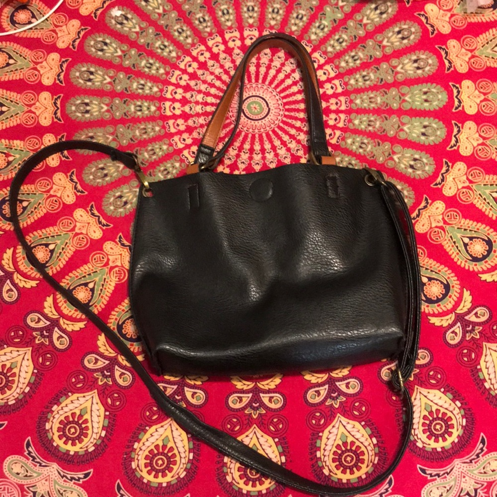 Black Crossbody / Purse 🖤
